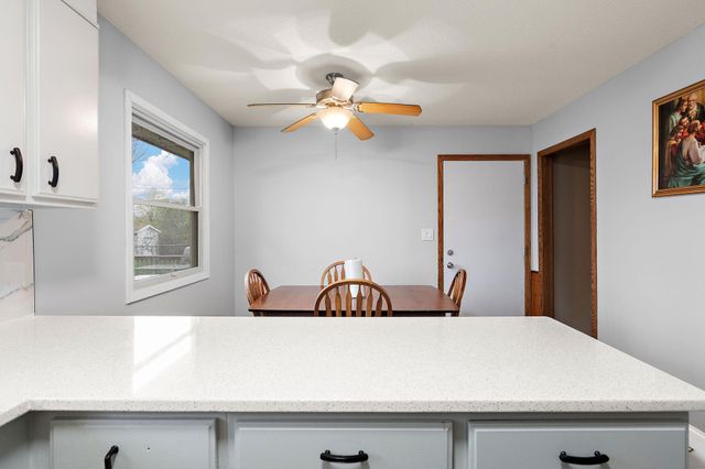 1038 Van Buren Street S, Shakopee, MN 55379