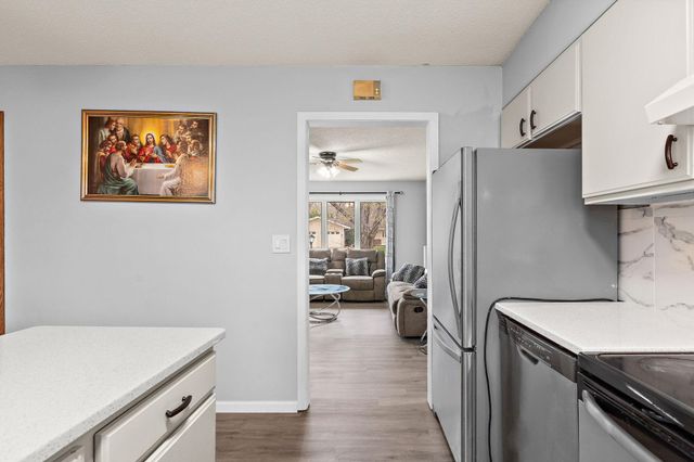 1038 Van Buren Street S, Shakopee, MN 55379