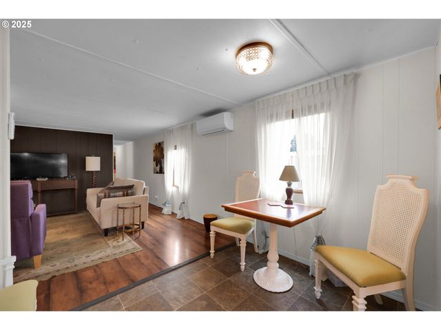 3950 Coburg Rd 27, Eugene, OR 97408