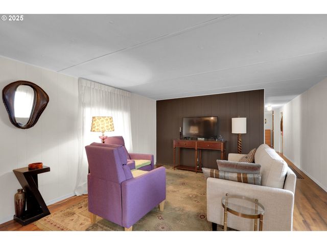 3950 Coburg Rd 27, Eugene, OR 97408