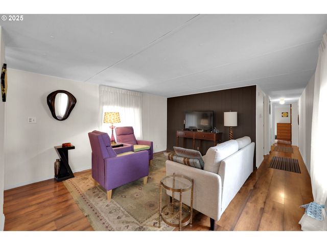 3950 Coburg Rd 27, Eugene, OR 97408