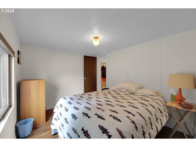 3950 Coburg Rd 27, Eugene, OR 97408