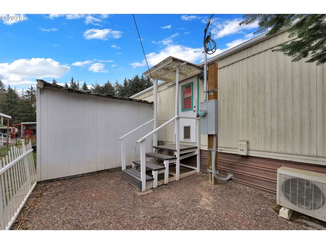 3950 Coburg Rd 27, Eugene, OR 97408