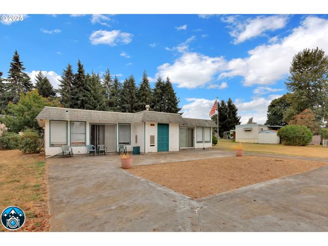 3950 Coburg Rd 27, Eugene, OR 97408