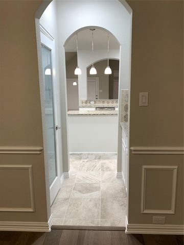 106 Laurel Oak Drive, Red Oak, TX 75154