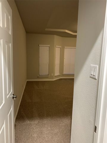 106 Laurel Oak Drive, Red Oak, TX 75154