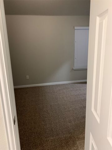 106 Laurel Oak Drive, Red Oak, TX 75154