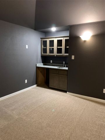 106 Laurel Oak Drive, Red Oak, TX 75154