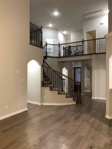 106 Laurel Oak Drive, Red Oak, TX 75154