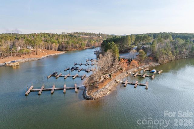 1036 W Paradise Harbor Drive, Connelly Springs, NC 28612