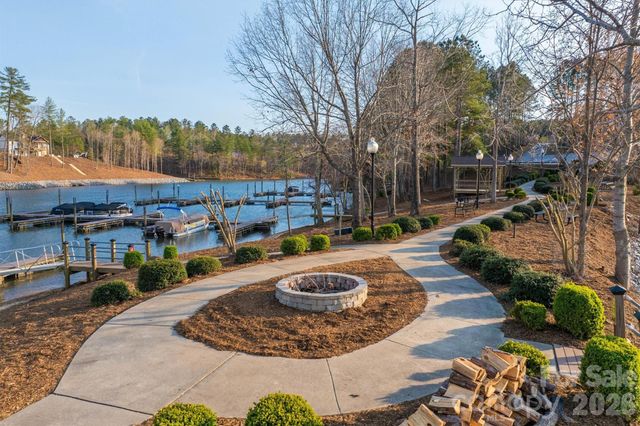 1036 W Paradise Harbor Drive, Connelly Springs, NC 28612