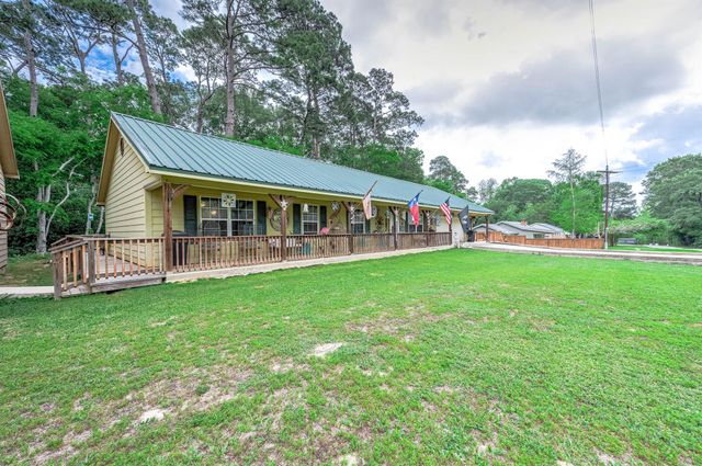 100 Magnolia Place, Coldspring, TX 77331