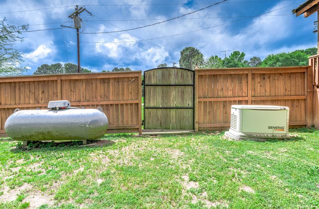 100 Magnolia Place, Coldspring, TX 77331