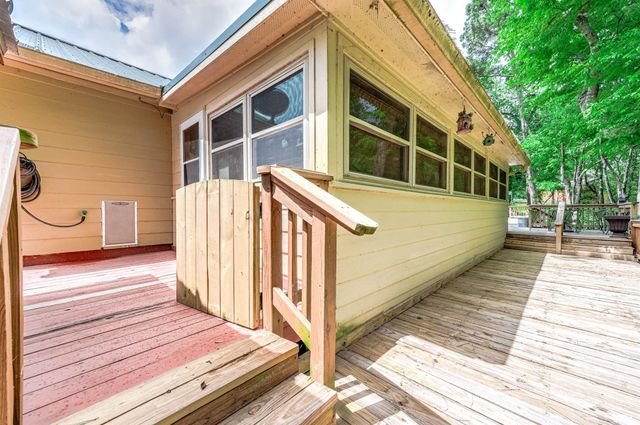 100 Magnolia Place, Coldspring, TX 77331