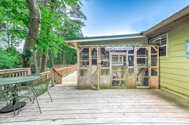 100 Magnolia Place, Coldspring, TX 77331