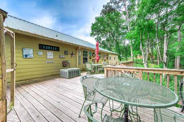 100 Magnolia Place, Coldspring, TX 77331