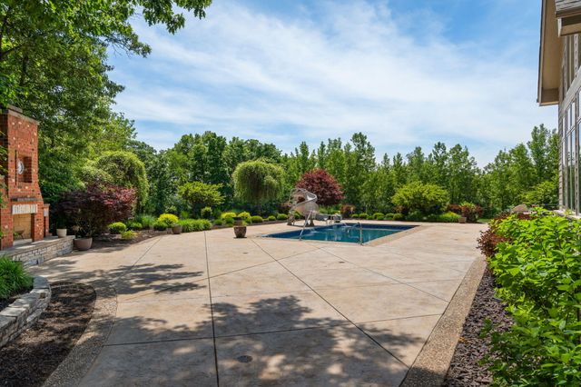1840 Kleven Lane, Crown Point, IN 46307
