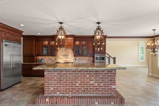 1840 Kleven Lane, Crown Point, IN 46307