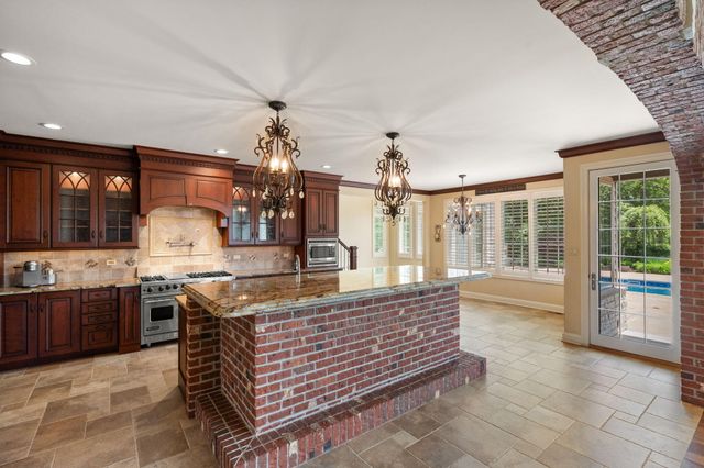 1840 Kleven Lane, Crown Point, IN 46307