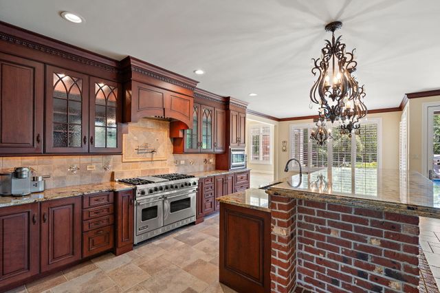 1840 Kleven Lane, Crown Point, IN 46307