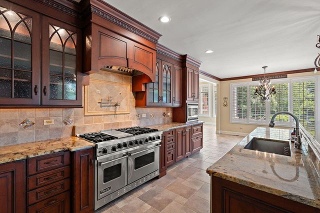 1840 Kleven Lane, Crown Point, IN 46307