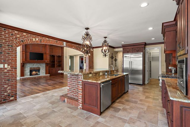 1840 Kleven Lane, Crown Point, IN 46307
