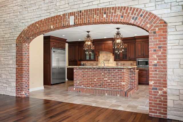 1840 Kleven Lane, Crown Point, IN 46307