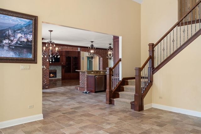 1840 Kleven Lane, Crown Point, IN 46307