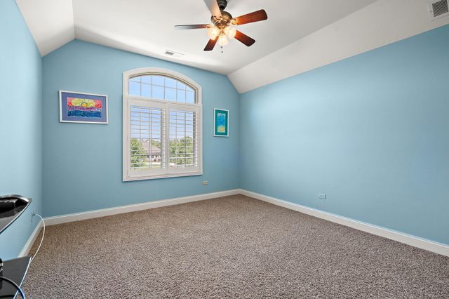 1840 Kleven Lane, Crown Point, IN 46307