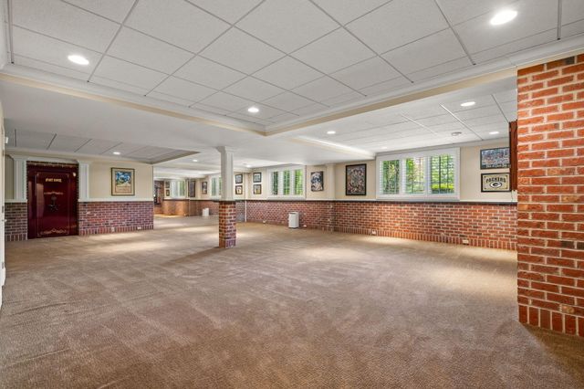 1840 Kleven Lane, Crown Point, IN 46307