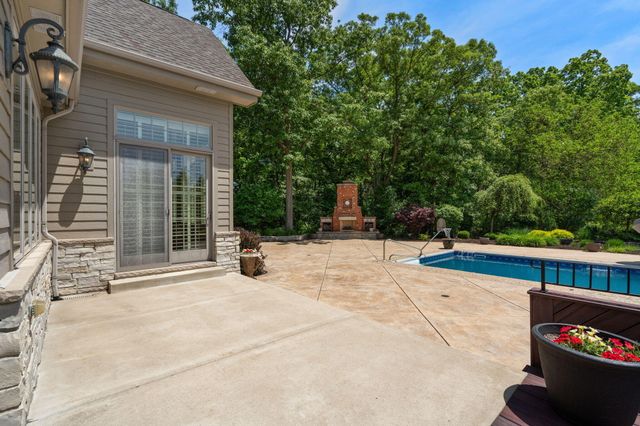 1840 Kleven Lane, Crown Point, IN 46307