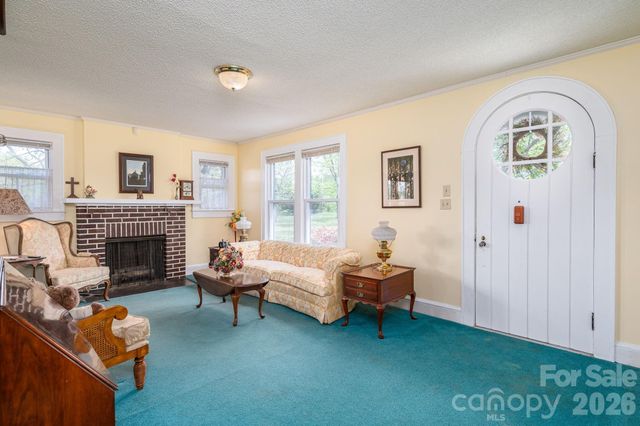 5309 Hickory Grove Road, Stanley, NC 28164