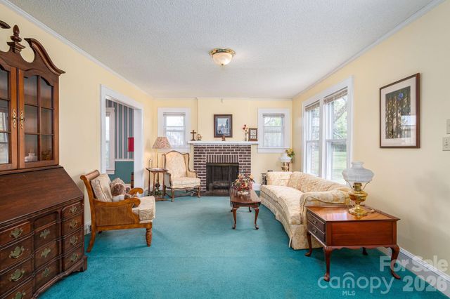 5309 Hickory Grove Road, Stanley, NC 28164