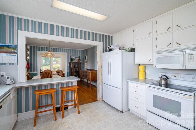 5309 Hickory Grove Road, Stanley, NC 28164