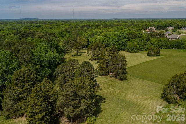 5309 Hickory Grove Road, Stanley, NC 28164