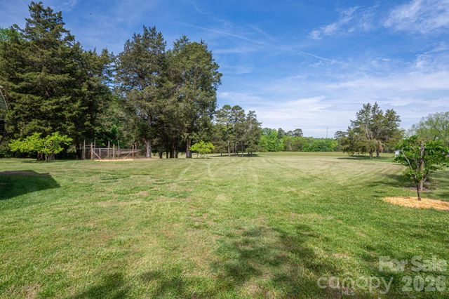 5309 Hickory Grove Road, Stanley, NC 28164