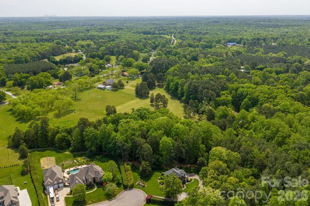 5309 Hickory Grove Road, Stanley, NC 28164