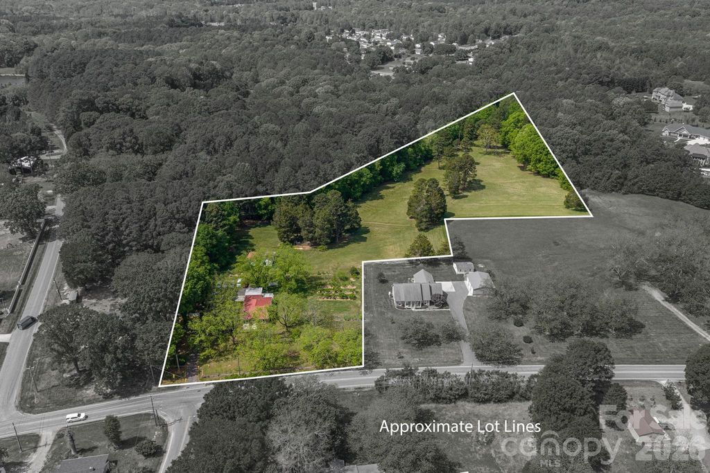 5309 Hickory Grove Road, Stanley, NC 28164