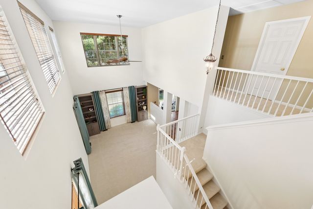415 Shadow Creek Drive, Vernon Hills, IL 60061