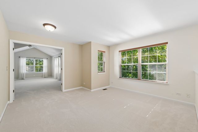 415 Shadow Creek Drive, Vernon Hills, IL 60061