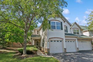415 Shadow Creek Drive, Vernon Hills, IL 60061