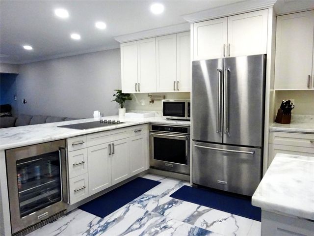 8 Briny Avenue 105, Pompano Beach, FL 33062