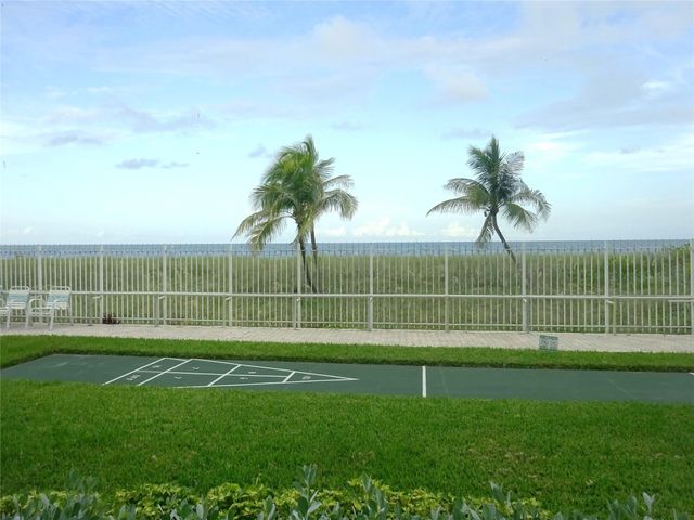 8 Briny Avenue 105, Pompano Beach, FL 33062