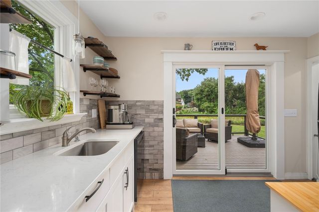 34 Wuddall Avenue, Warwick, RI 02889