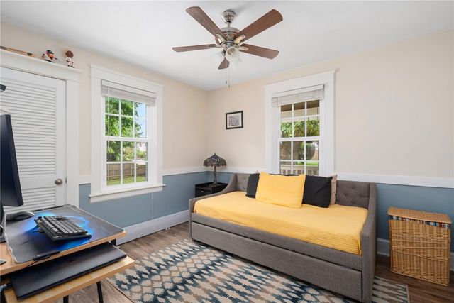 34 Wuddall Avenue, Warwick, RI 02889