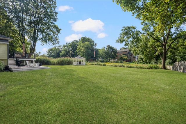 34 Wuddall Avenue, Warwick, RI 02889