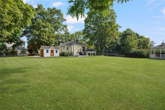 34 Wuddall Avenue, Warwick, RI 02889