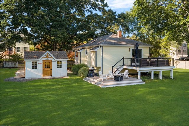 34 Wuddall Avenue, Warwick, RI 02889