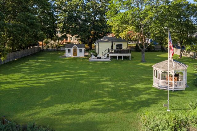 34 Wuddall Avenue, Warwick, RI 02889