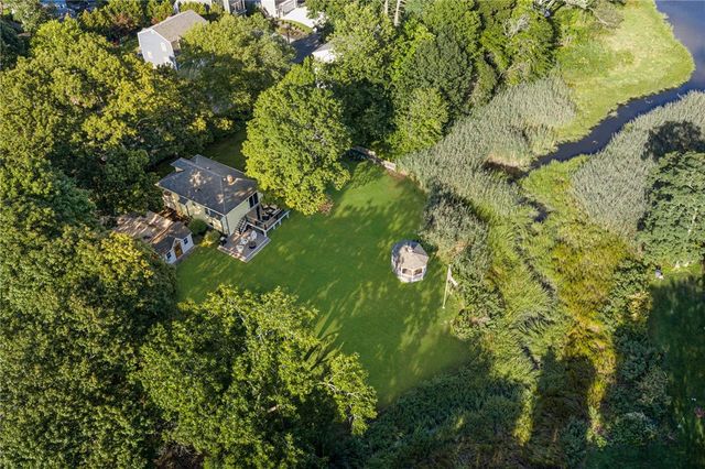 34 Wuddall Avenue, Warwick, RI 02889
